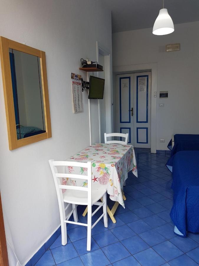 Lipari Centro Storico Flat 6 Mins From Port Apartman Kültér fotó
